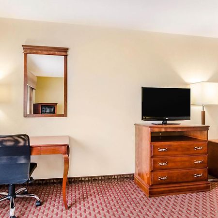 Quality Inn & Suites Carthage Exterior foto