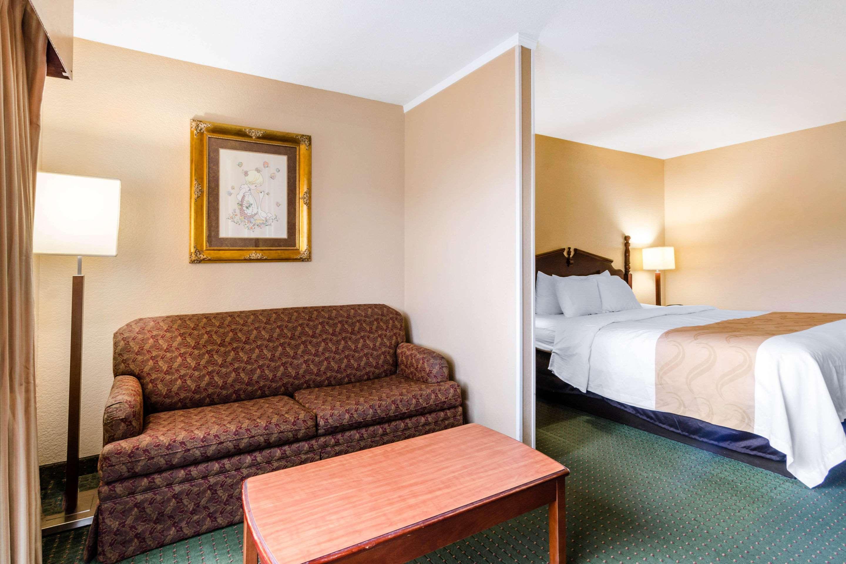 Quality Inn & Suites Carthage Exterior foto