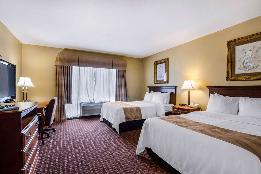 Quality Inn & Suites Carthage Habitación foto